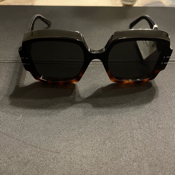 Dior Black and Brown Geometric Glasses - Picture 1 of 4